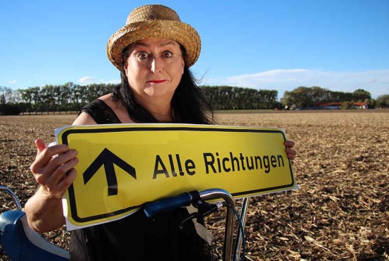 Lizzy Aumeier (Mittwoch, 06.11.2019, 20:00 – 13:11)