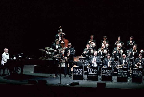 Glenn-Miller Orchestra