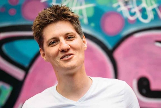 Poetry Slam Gala (Samstag, 01.02.2020, 20:00 – 11:01)