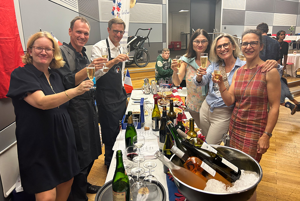 Herbstfest (Freitag, 2025-10-17, 19:00–09:50)